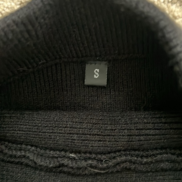 Sweater - Picture 3 of 4